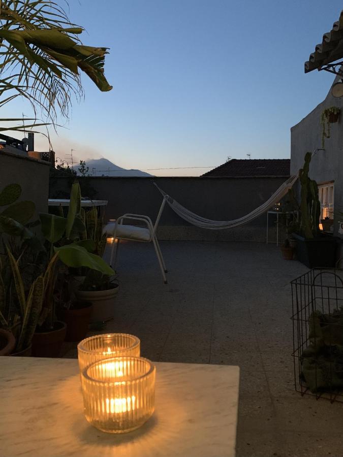 קטאניה Homestay Rooftop מראה חיצוני תמונה